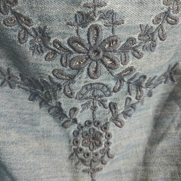 Old Navy boho Western baby doll blue shirt embroidery Smocked Puff Sleeve XXL - Picture 2 of 8